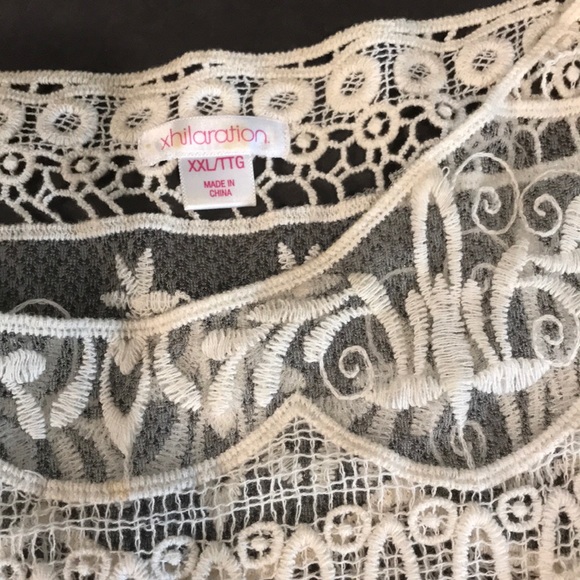 Top - Picture 2 of 4